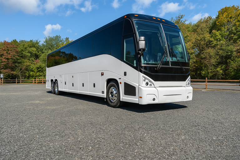 Cambridge Coach Bus Service 56 Passenger Coach Bus