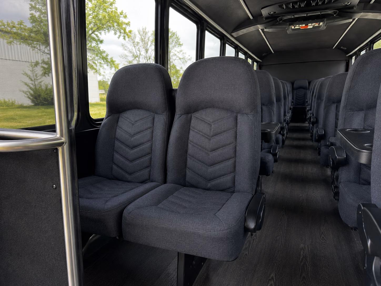 bachelorette wine tour buses around eastern massachusetts
