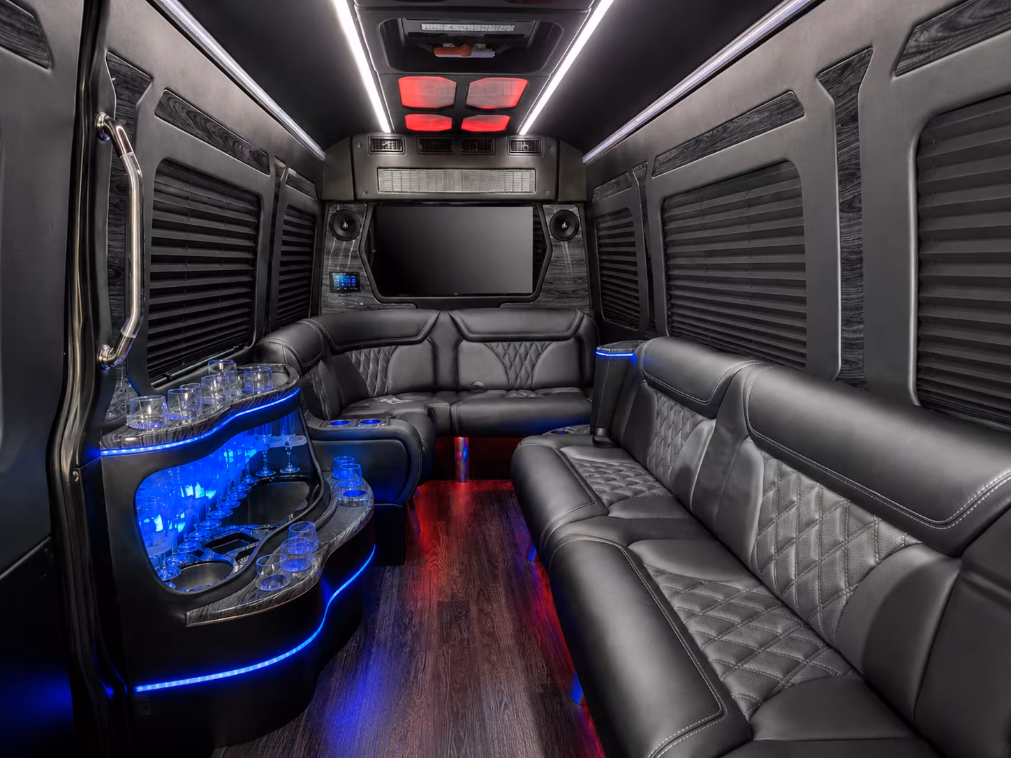 cambridge 50 passenger party bus