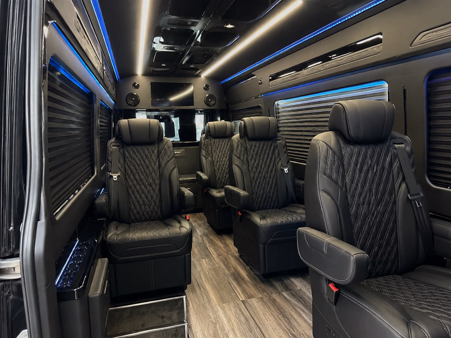 cambridge airport transportation onboard seating