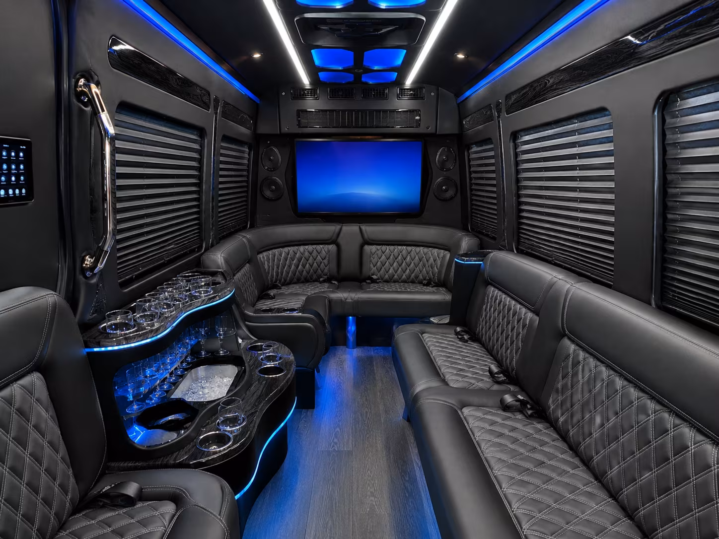corporate airport transfer buses to and from logan international