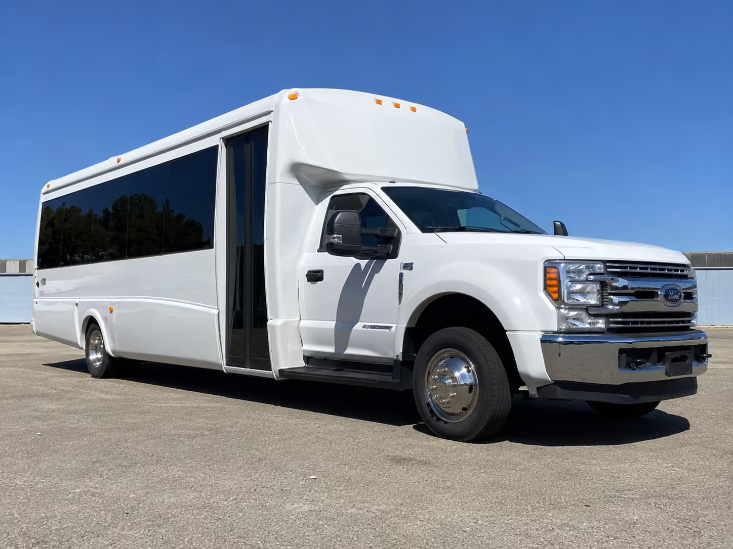 minibus rentals in cambridge for smaller prom groups and friend squads